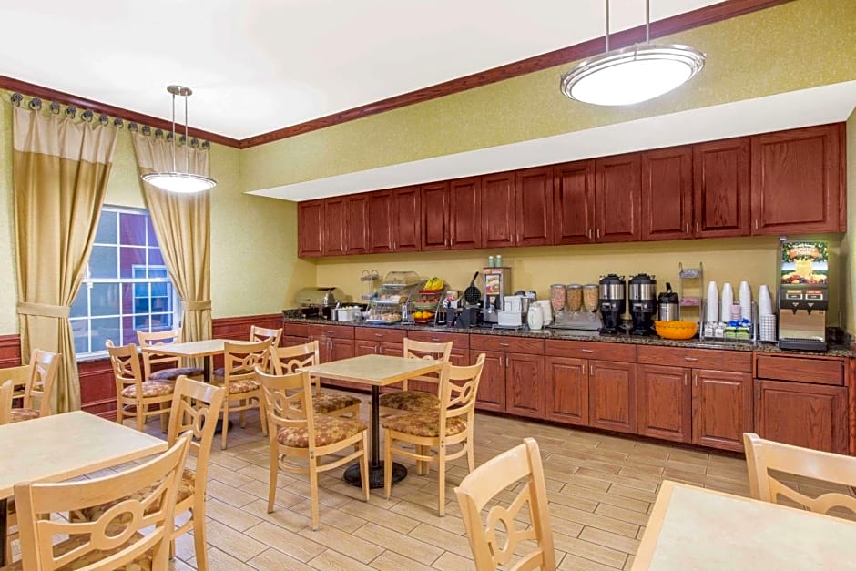 Hawthorn Suites by Wyndham Corpus Christi/Padre Isle