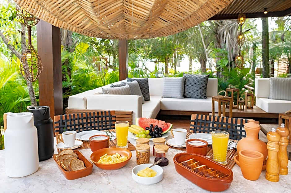 Colibri Beach Villas