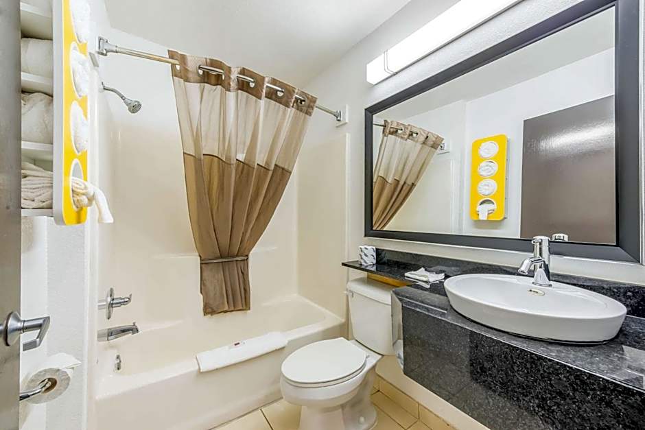 Motel 6-Gastonia Charlotte I-85