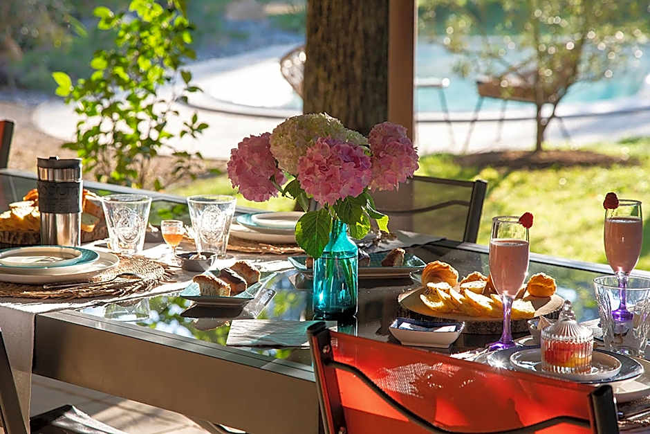 O'Myosotis - 400m Centre Historique - Parking Gratuit - Piscine et Jardin