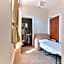 Kings Park Hotel
