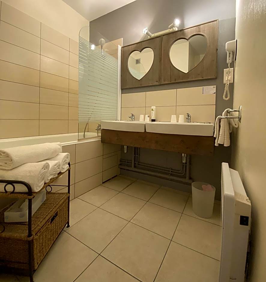 Logis Hotel Medieval, Montelimar Nord