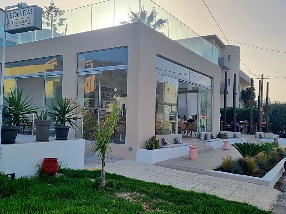 Leonidas Studios & Apartments