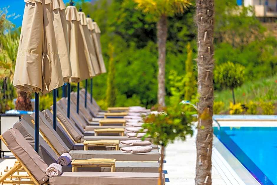 Onyx Beach Residence - Free Beach Access & Parking