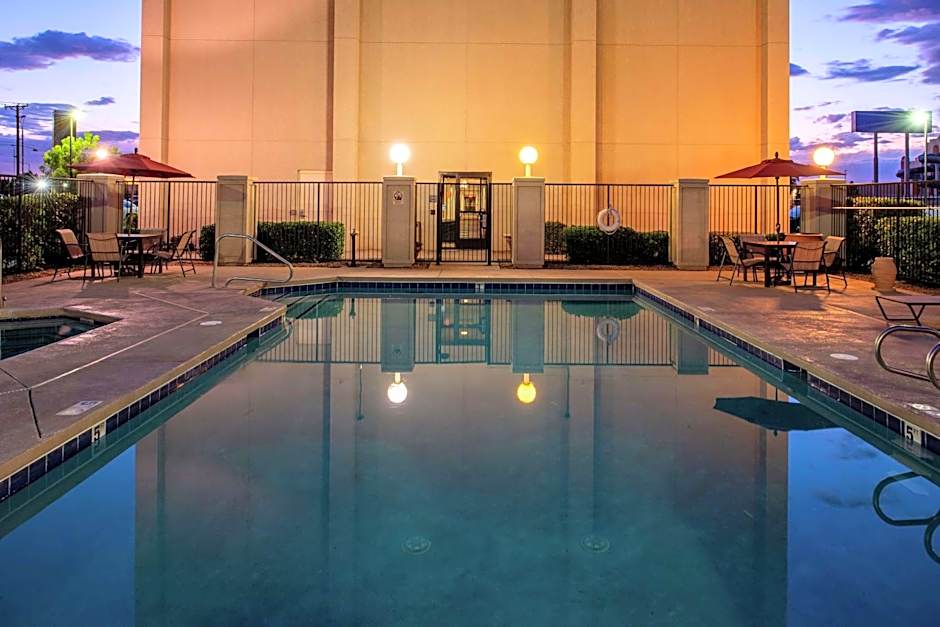 Hampton Inn Albuquerque-University/Midtown