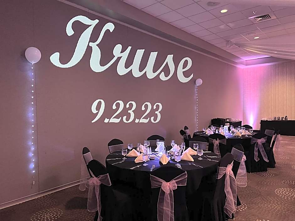 DoubleTree By Hilton Hotel Bloomington