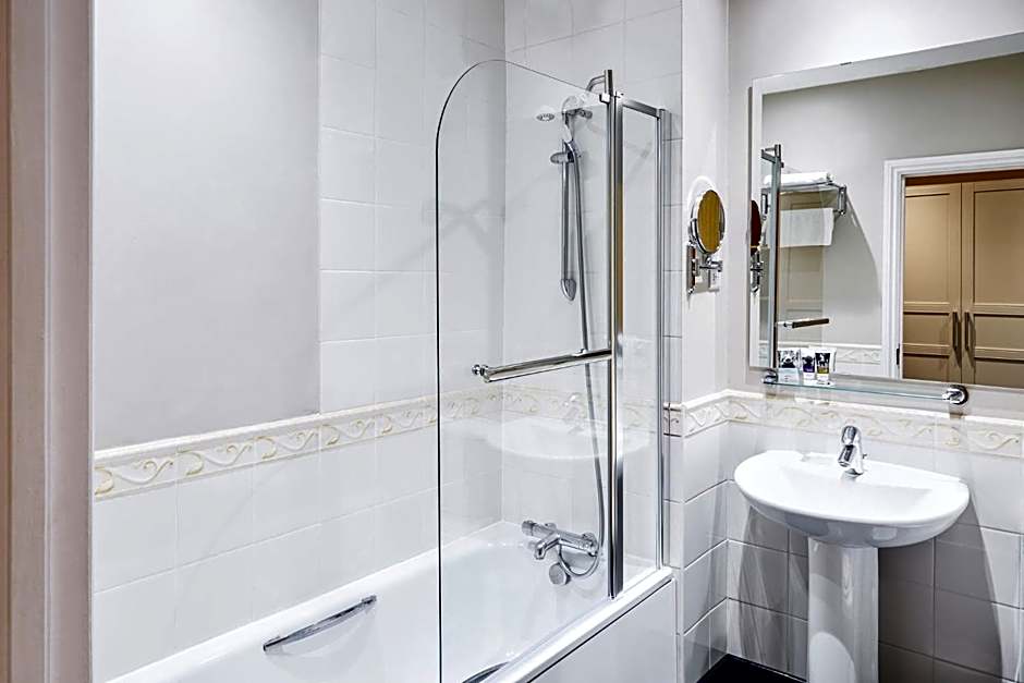 Mercure Newbury West Grange Hotel
