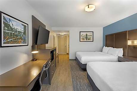 Queen Room with Two Queen Beds - Non-Smoking