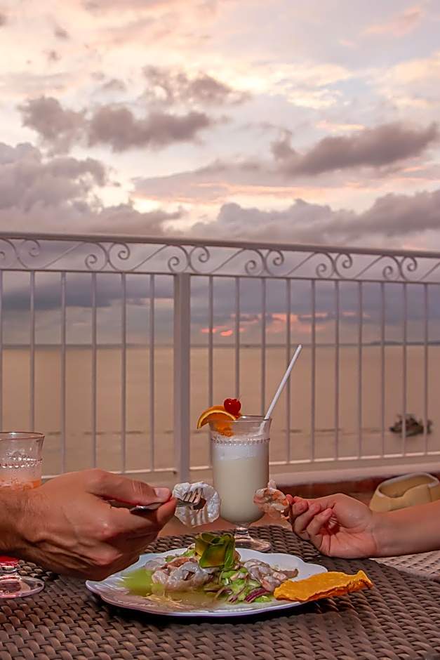 The Paramar Beachfront Boutique Hotel With Breakfast Included - Downtown Malecon