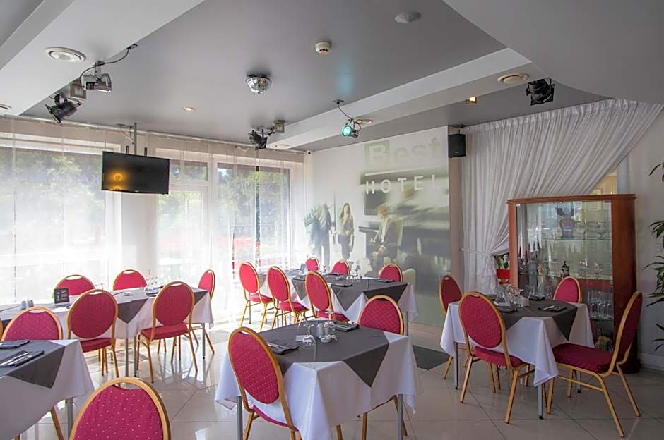 Hotel BEST with FREE PARKING