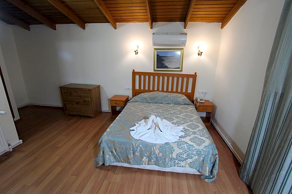 Hotel Ave Maria