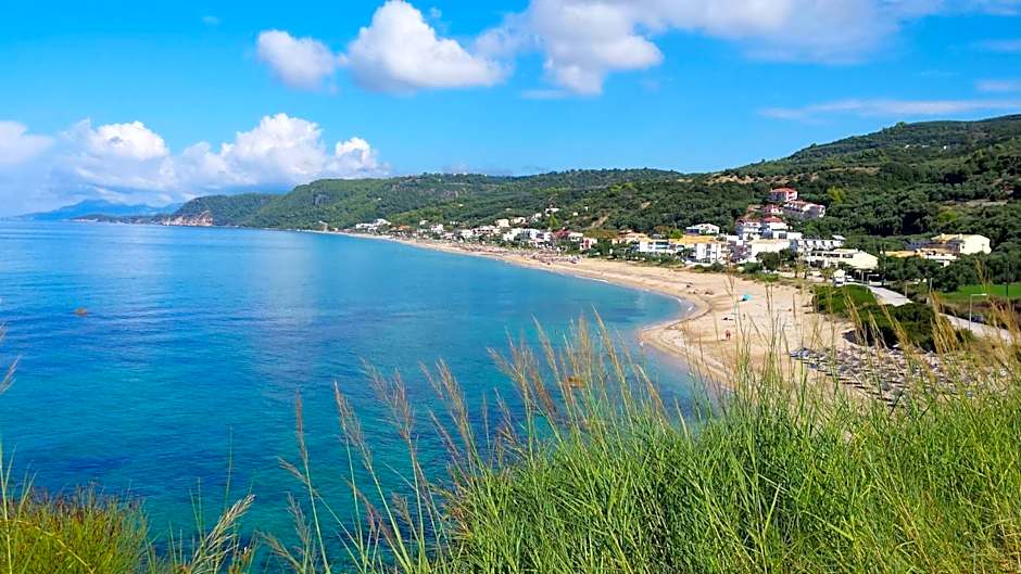 Hotel Loukas Vrachos