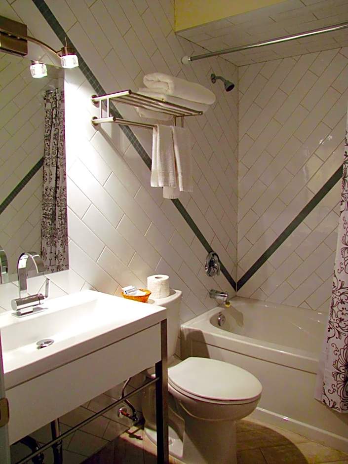Photo 1 of 8 of Deluxe 2 Queen Beds Suite