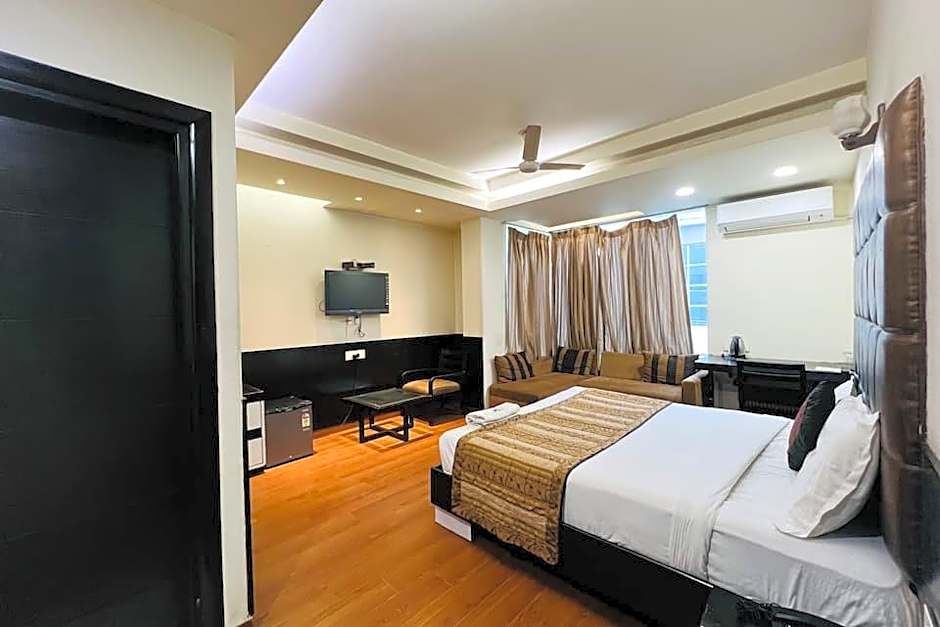Hotel Anand Retreat Kaushambhi, Ghaziabad