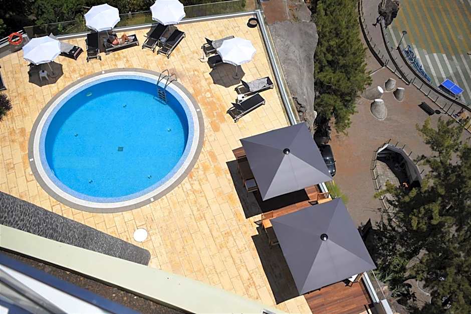 Madeira Regency Cliff- Adults Only