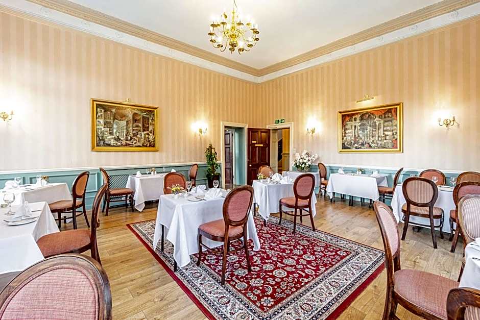 Best Western Limpley Stoke Hotel