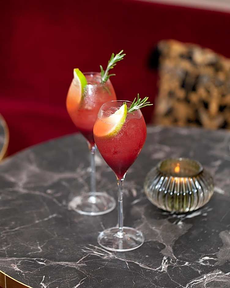 Le Boeuf Couronné - Hôtel & Restaurant Chartres- Logis Hotels