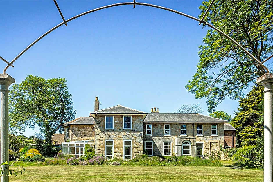 Cosy Wolf Bed & Breakfast