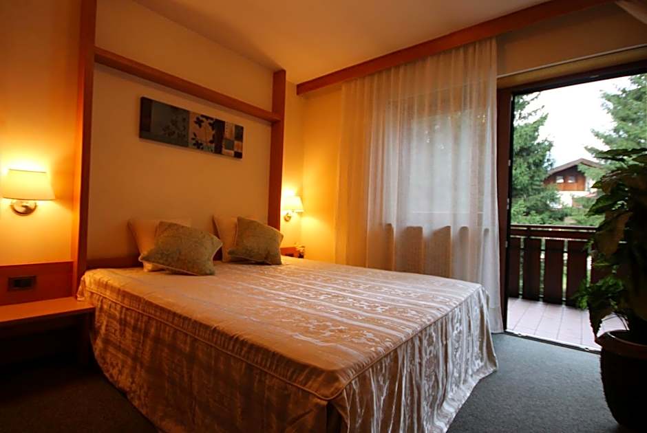 Zdjęcie 1 z 5 — 2 Bedroom Apartment