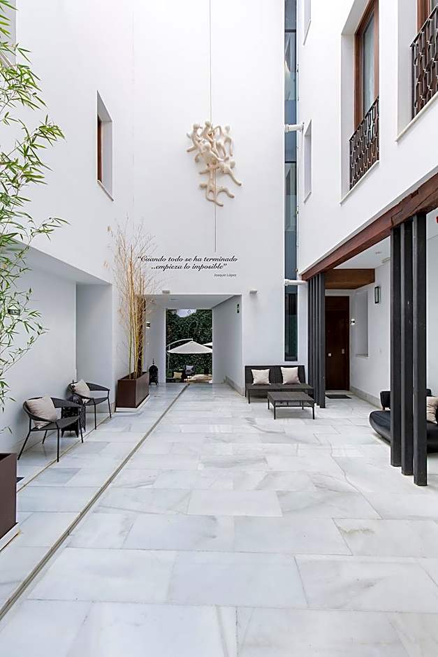 Elvira Suites