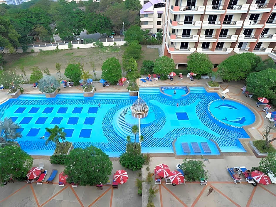 Lek Villa