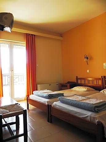 Double Room with Mountain View and Street View