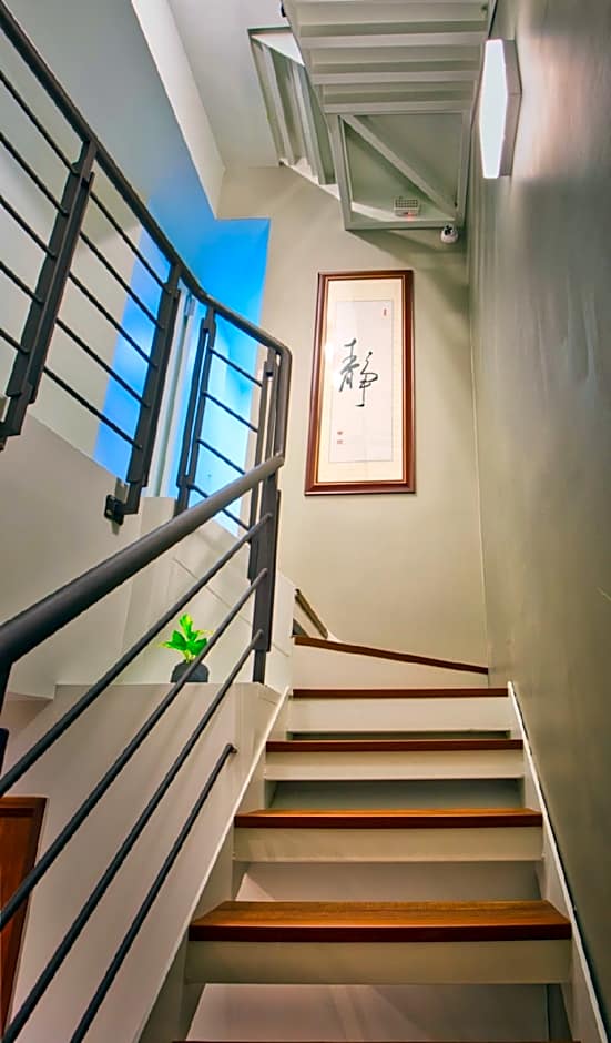 The Sunbeam Hideaway