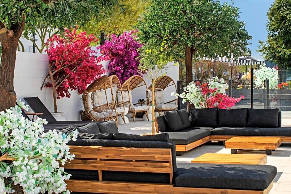 The ENGLiSH Hotel, Las Vegas, a Tribute Portfolio Hotel