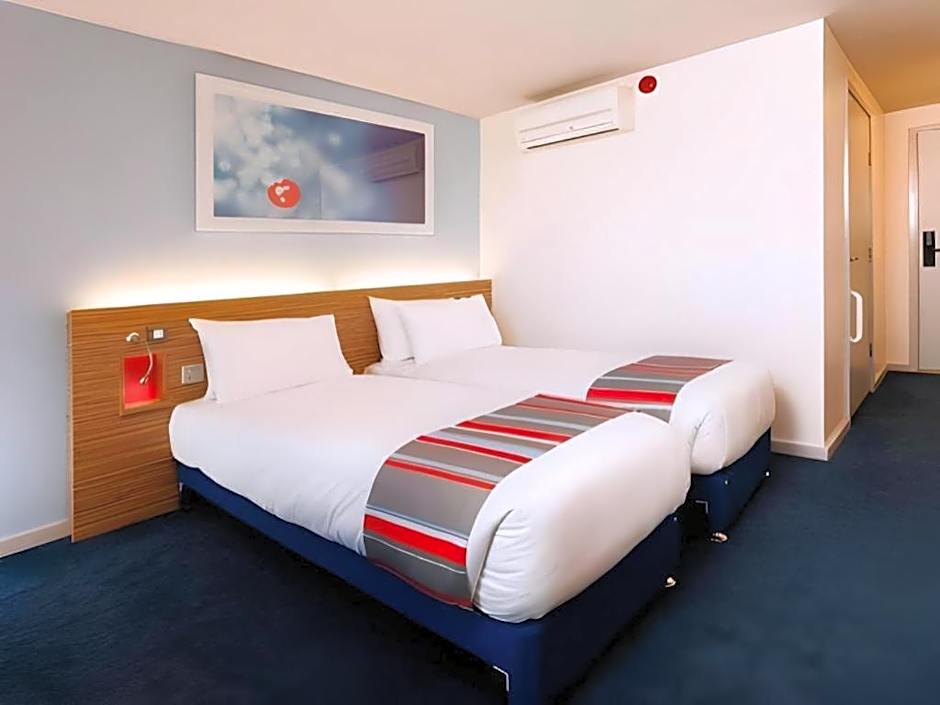 Travelodge Woking Central