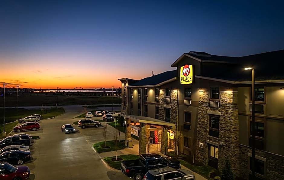 My Place Hotel-East Moline/Quad Cities, IL