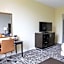 DoubleTree by Hilton Rockland, MA