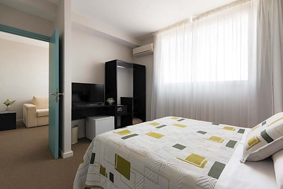 Gran Hotel Brisas del Hum