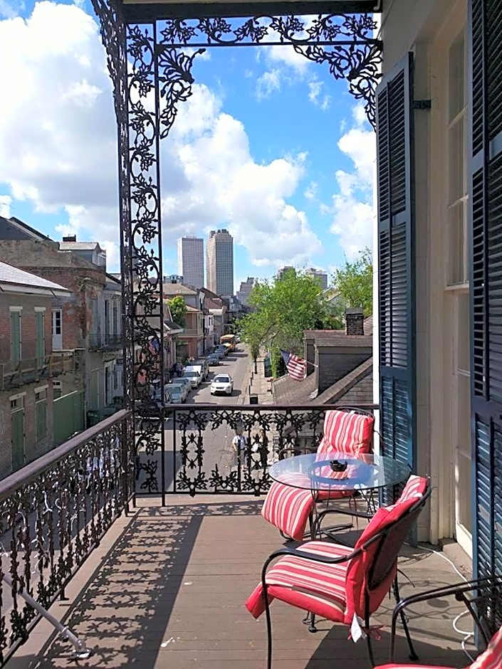 Lafitte Hotel & Bar