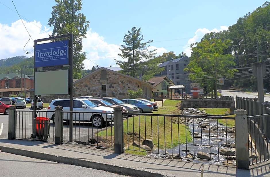 Bishop Inn Downtown Gatlinburg
