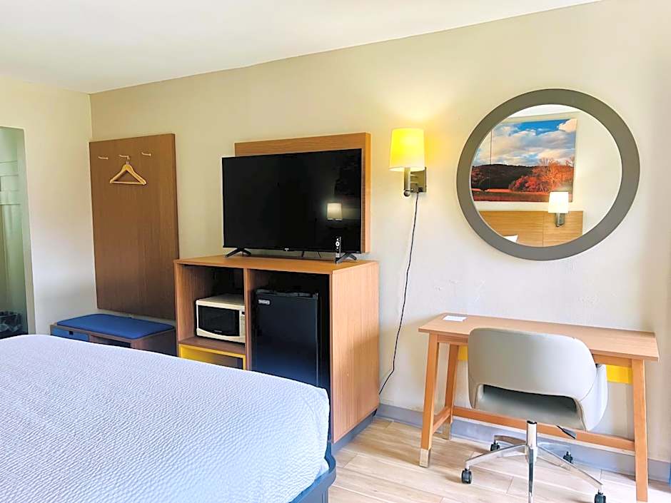 Days Inn by Wyndham Jellico - Tennessee State Line