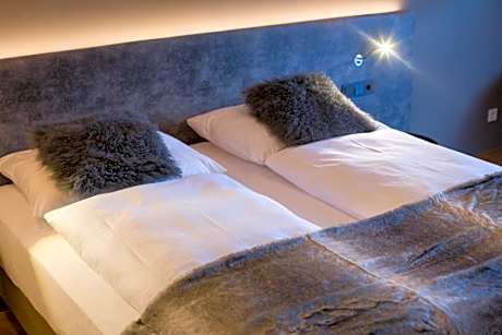 Design Double Room Single Use
