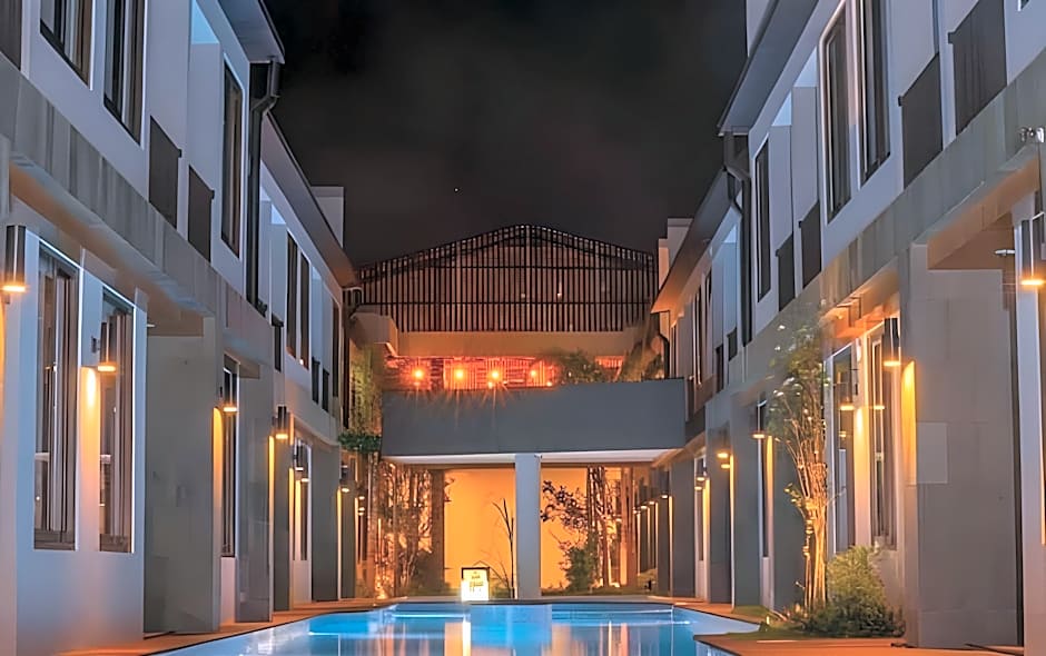 Royal Regantris Trawangan