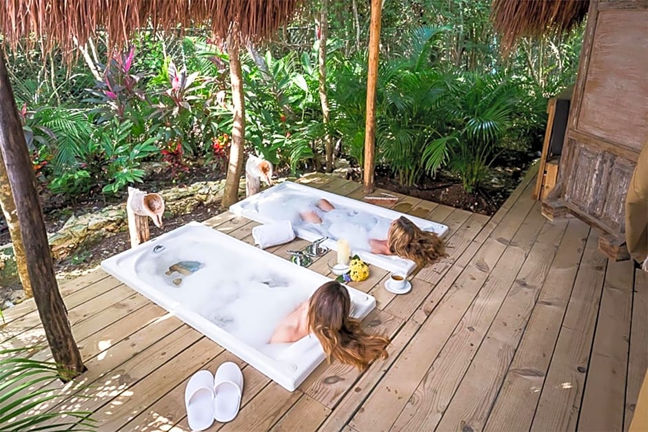 Serenity Authentic Glamping Tulum