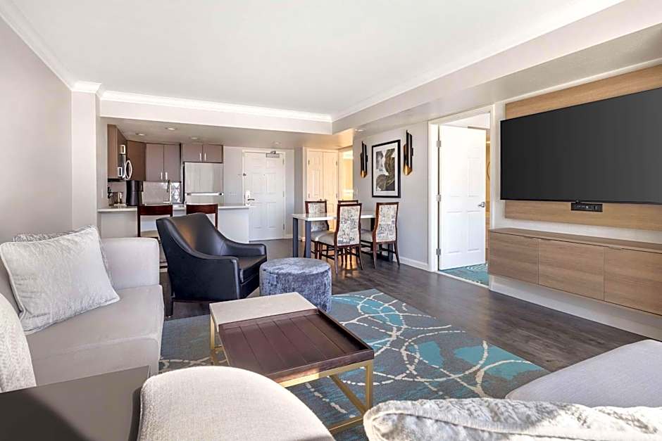 Hilton Grand Vacations on Paradise (Convention Center)