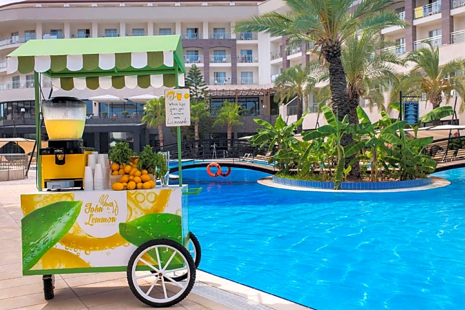 DoubleTree By Hilton Antalya-Kemer