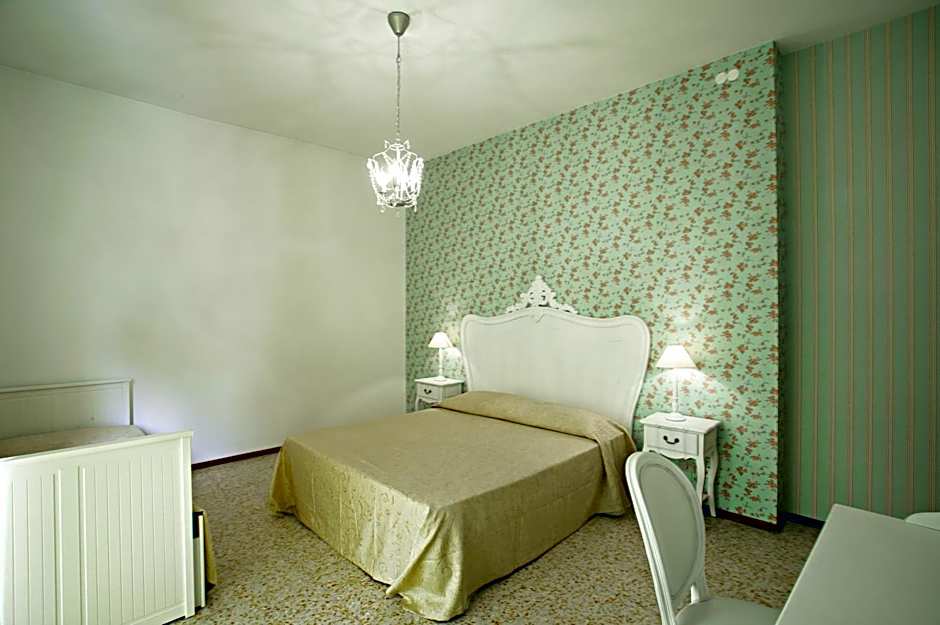 Hotel Holiday Park