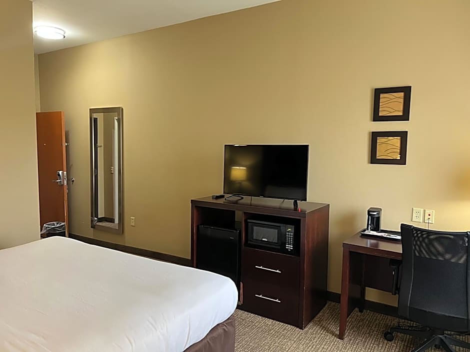 Days Inn & Suites by Wyndham Manheim Lebanon