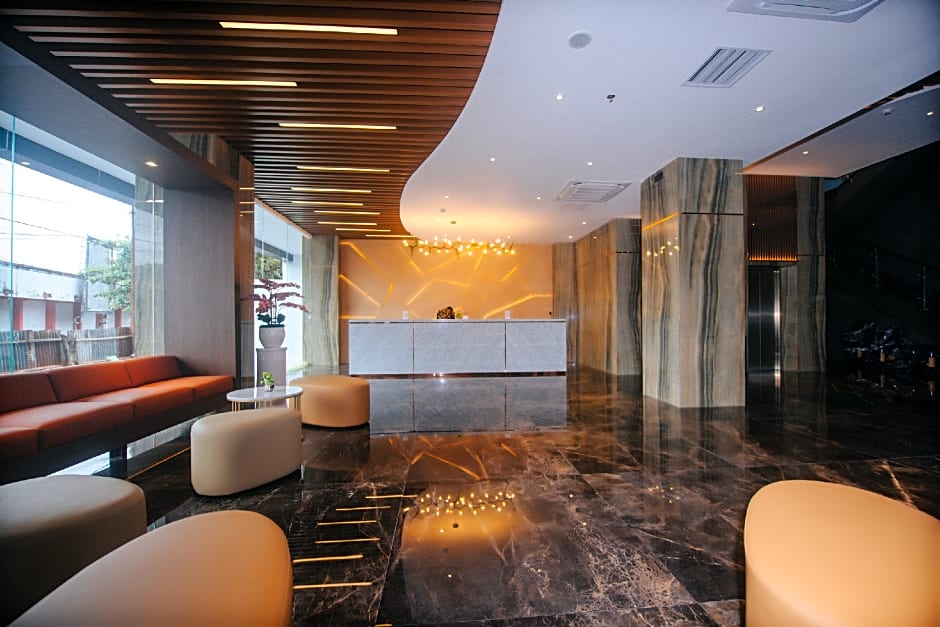 Rogers Hotel Manado