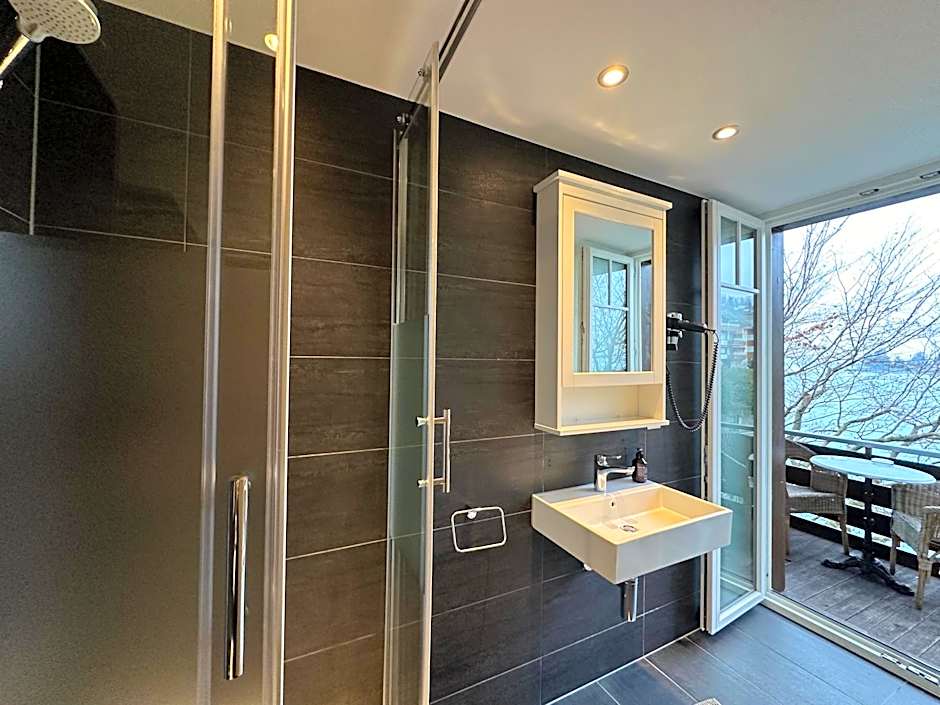 Boutique Hotel Niesenblick - direkt am Thunersee gelegen mit SELF CHECK IN & digitaler Rezeption