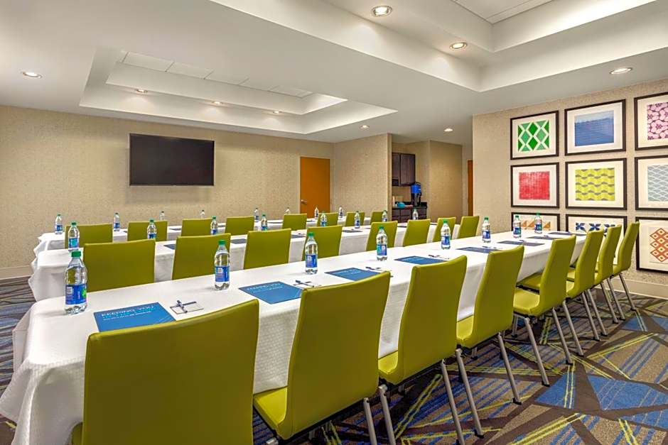 Holiday Inn Express Hotel & Suites Lawton-Fort Sill By IHG