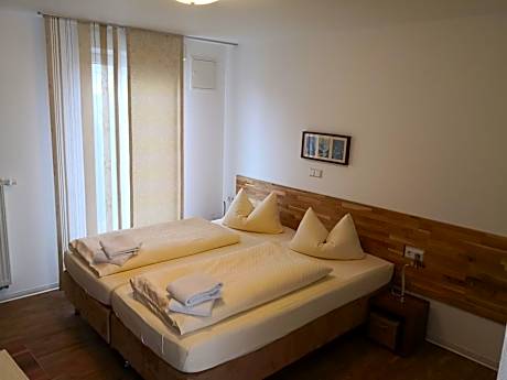 Twin Room with Kitchenette