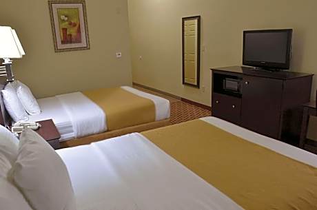 Queen Room with Two Queen Beds - Non-Smoking