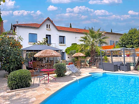 LE PETIT CLOS