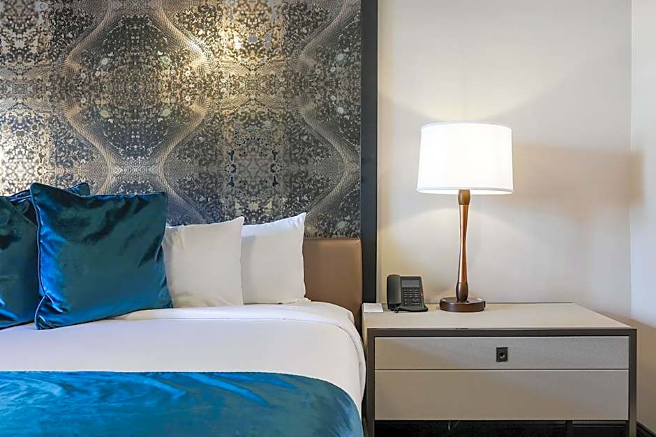 Photo 1 of 5 of Deluxe 1 King Bed