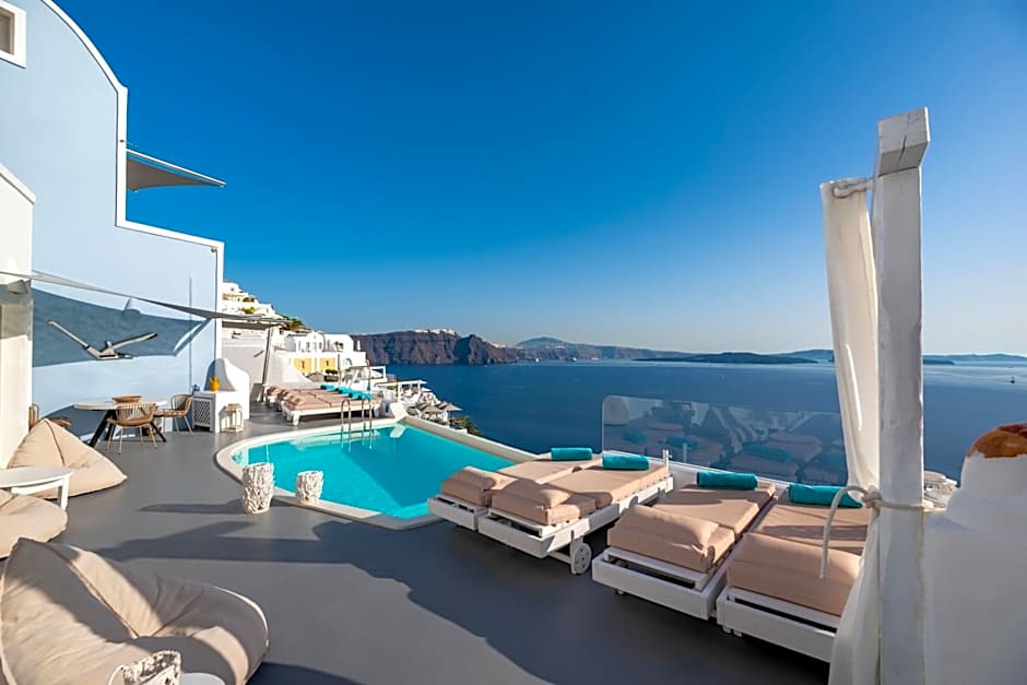 Kima Oia Suites